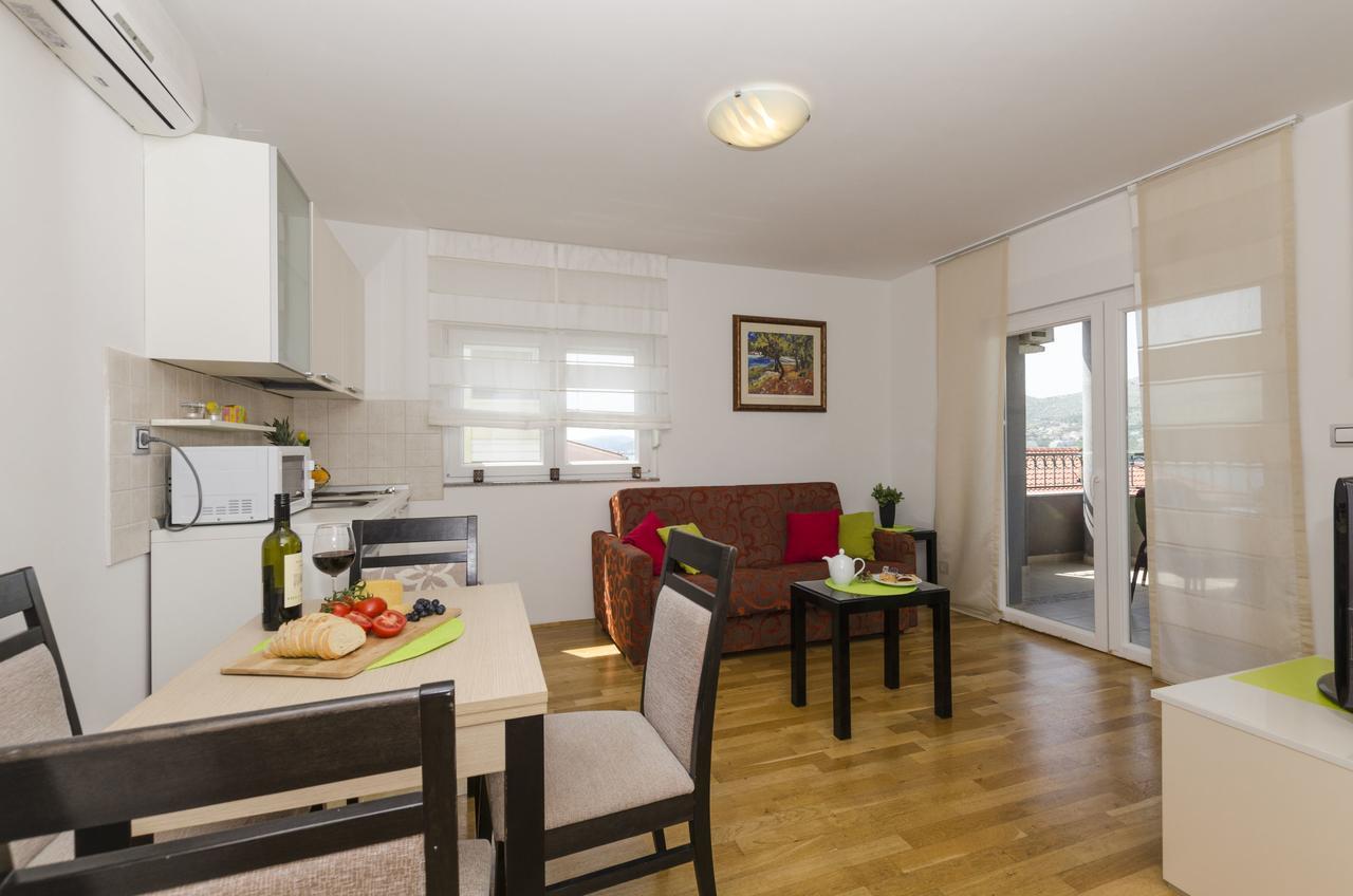 Apartments Maja Округ-Доньи Экстерьер фото